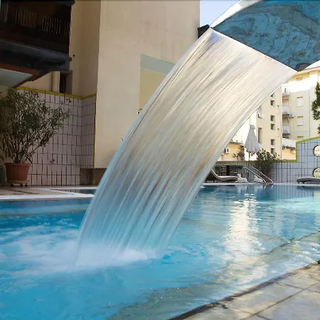 Santa Lucia 3* Μπιμπιόνε