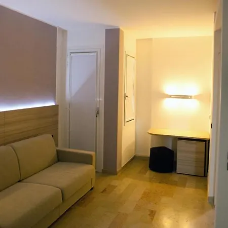 Santa Lucia Отель