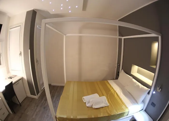 Santa Lucia Hotel 3*